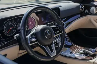 Mercedes-Benz Clase E 2019 E 300 Sedán de 4 puertas