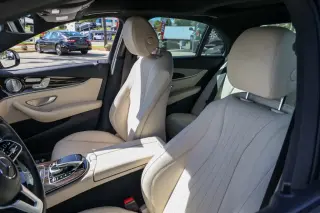 Mercedes-Benz Clase E 2019 E 300 Sedán de 4 puertas
