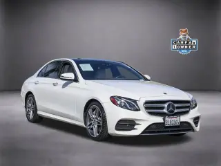 Mercedes-Benz Clase E 2019 E 300 Sedán de 4 puertas