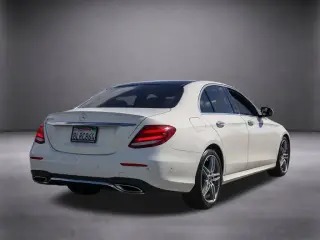 Mercedes-Benz Clase E 2019 E 300 Sedán de 4 puertas