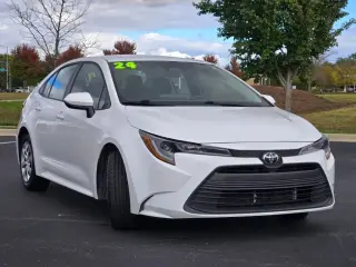 Toyota Corolla 2024 LE Sedán de 4 puertas