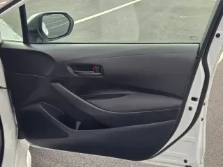 Toyota Corolla 2024 LE Sedán de 4 puertas