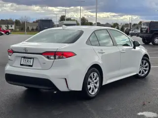 Toyota Corolla 2024 LE Sedán de 4 puertas