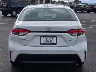 Toyota Corolla 2024 LE Sedán de 4 puertas