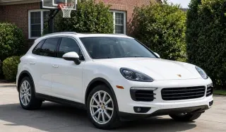 Porsche Cayenne 2020 tracción en las cuatro ruedas SUV de 4 puertas