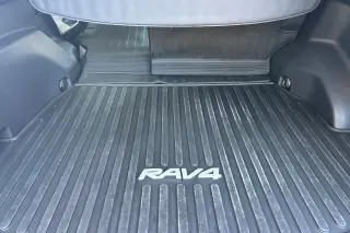 Toyota RAV4 Híbrido 2024 AWD XLE Premium 4dr SUV