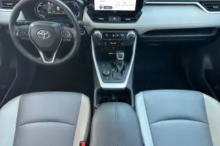 Toyota RAV4 Híbrido 2024 AWD XLE Premium 4dr SUV