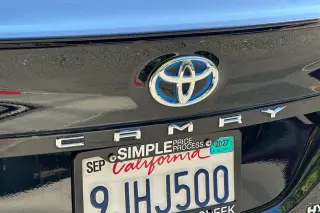 Toyota Camry Híbrido 2024 SE 4dr Sedán