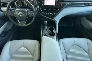 Toyota Camry Híbrido 2024 SE 4dr Sedán