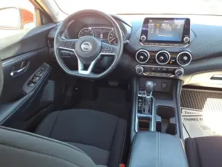 Nissan Sentra 2022 SV Sedán 4 puertas