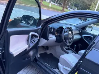 Toyota RAV4 2008
