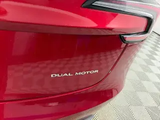 Tesla Model 3 2024 AWD Long Range 4dr Sedán