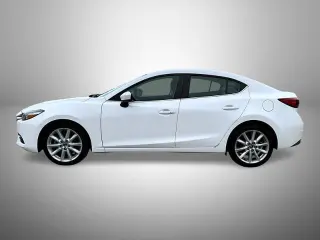 Mazda Mazda3 2017 Touring Sedán 4 puertas 6A