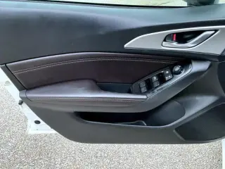 Mazda Mazda3 2017 Touring Sedán 4 puertas 6A