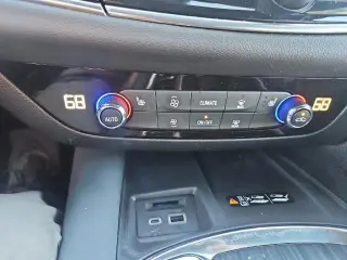 Buick Enclave 2023 4x4 Essence 4dr Crossover
