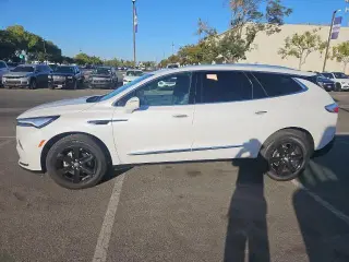 Buick Enclave 2023 4x4 Essence 4dr Crossover