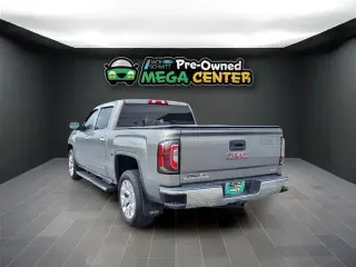 GMC Sierra 1500 2017 4x4 SLT 4dr Cabina Crew 5.8 ft. SB