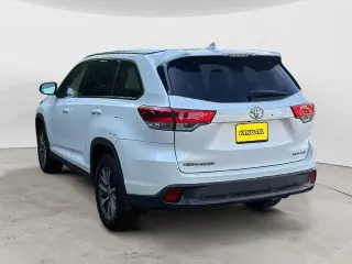 Toyota Highlander 2019 AWD XLE 4dr SUV