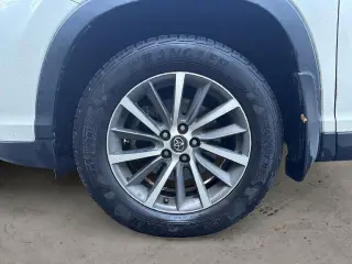 Toyota Highlander 2019 AWD XLE 4dr SUV