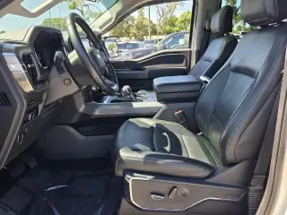 Ford F-150 2023 4x4 Lariat 4dr SuperCrew 5.5 ft. SB