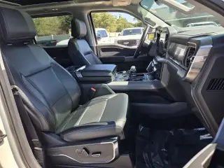 Ford F-150 2023 4x4 Lariat 4dr SuperCrew 5.5 ft. SB