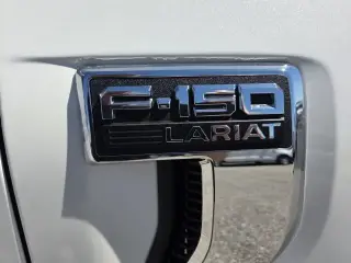 Ford F-150 2023 4x4 Lariat 4dr SuperCrew 5.5 ft. SB