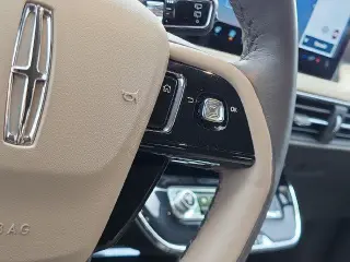 Lincoln Corsair 2023 AWD Reserve 4dr SUV