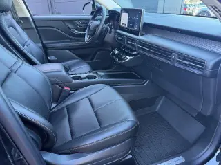Lincoln Corsair 2024 AWD Premiere 4dr SUV