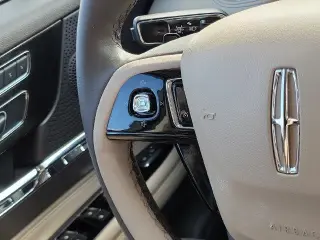 Lincoln Corsair 2024 Premiere 4dr SUV