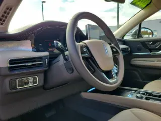 Lincoln Corsair 2024 Premiere 4dr SUV