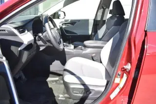 Toyota RAV4 Híbrido 2022 AWD XLE 4dr SUV