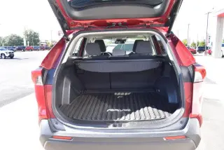 Toyota RAV4 Híbrido 2022 AWD XLE 4dr SUV