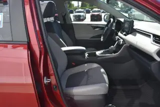 Toyota RAV4 Híbrido 2022 AWD XLE 4dr SUV