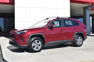 Toyota RAV4 Híbrido 2022 AWD XLE 4dr SUV