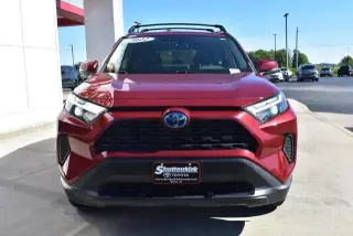 Toyota RAV4 Híbrido 2022 AWD XLE 4dr SUV