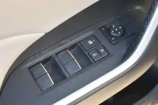 Toyota RAV4 Híbrido 2022 AWD XLE 4dr SUV