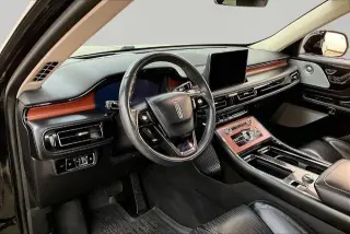 Lincoln Aviator 2023 AWD Reserve 4dr SUV