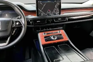 Lincoln Aviator 2023 AWD Reserve 4dr SUV