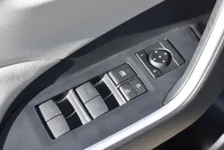 Toyota RAV4 Híbrido 2025 AWD XLE Premium 4dr SUV