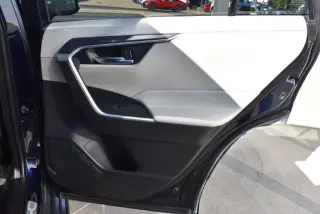 Toyota RAV4 Híbrido 2025 AWD XLE Premium 4dr SUV