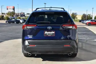 Toyota RAV4 Híbrido 2025 AWD XLE Premium 4dr SUV