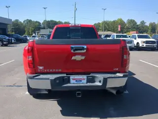 Chevrolet Silverado 3500HD 2008 2WD LTZ 4dr Crew Cab LB DRW
