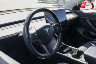 Tesla Model 3 2019 Alcance Medio 4dr Fastback