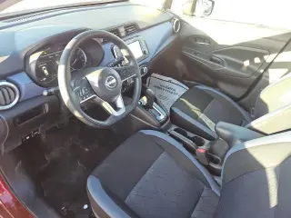 Sedán Nissan Versa 2024 SV 4 puertas