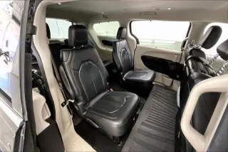 Chrysler Pacifica 2019 Touring L Plus 4dr Mini-Furgóneta