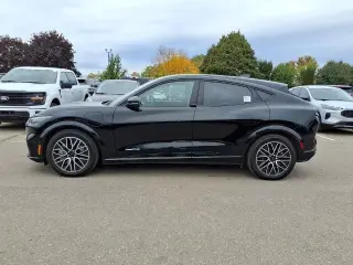 Ford Mustang Mach-E 2024 AWD Premium 4dr SUV