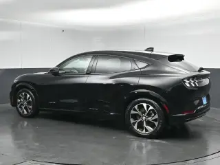 Ford Mustang Mach-E 2023 Premium 4dr SUV