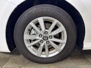 Toyota Camry 2025 LE 4dr Sedán