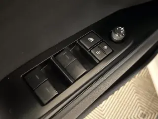 Toyota Camry 2025 LE 4dr Sedán