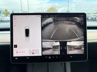 Tesla Model Y 2023 AWD Long Range 4dr Crossover